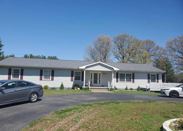 Property at 2435 Krebs Station Rd, Paducah, KY 42003, 4 beds, 3 baths