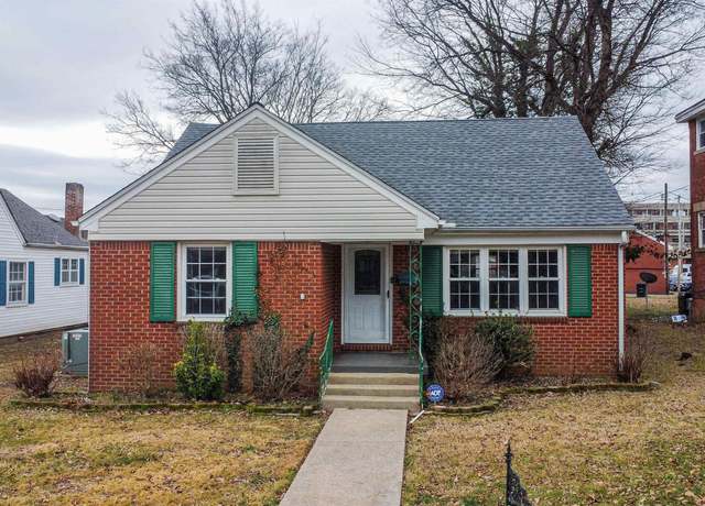 Property at 2430 Jefferson St, Paducah, KY 42001, 3 beds, 2 baths