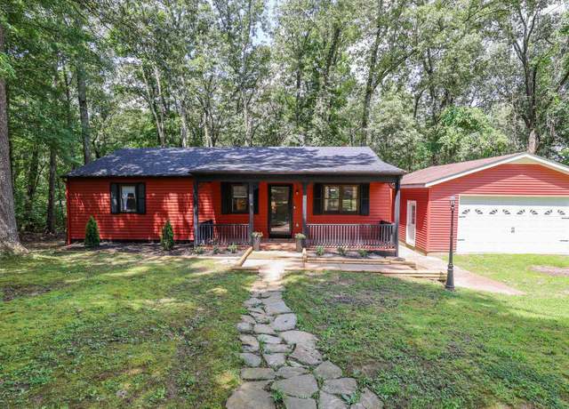 Property at 5153 Hendron Rd, Paducah, KY 42003, 3 beds, 2 baths