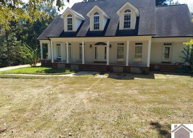 Property at 1060 Big Bear Hwy, Benton, KY 42025, 5 beds, 2.5 baths