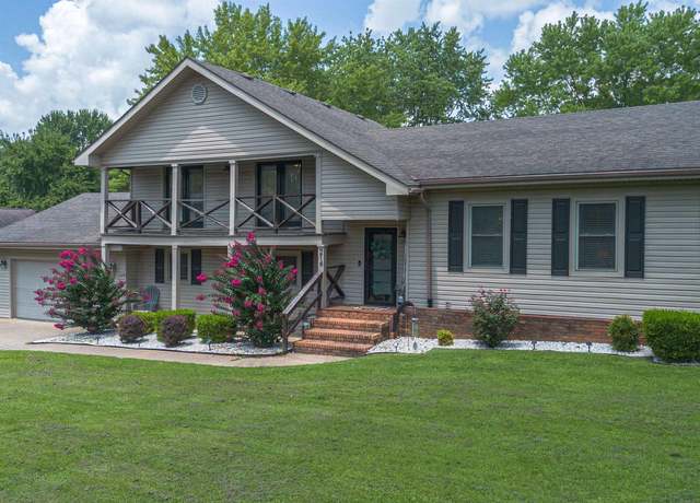Property at 216 Castlebury, Paducah, KY 42003, 4 beds, 3 baths