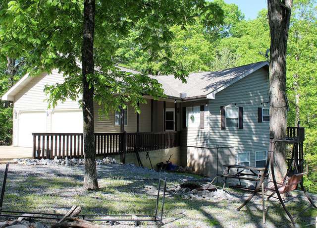 Property at 41 Mary Ct, Murray, KY 42071, 4 beds, 2.5 baths