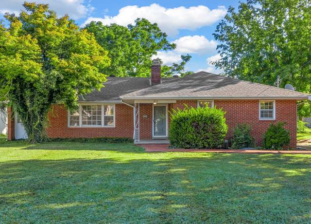 Property at 912 W Main St, Princeton, KY 42445, 3 beds, 2 baths