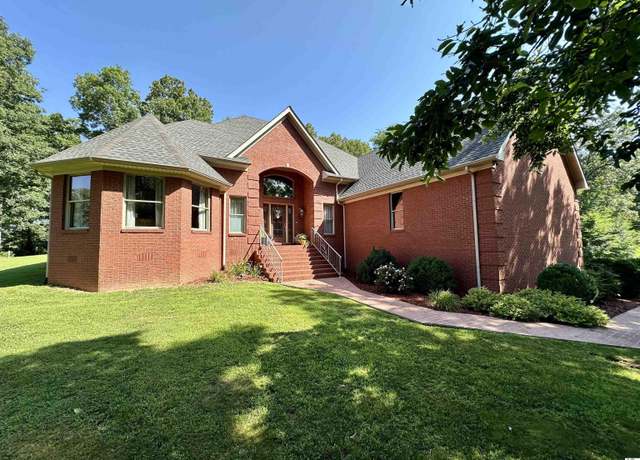 Property at 115 Timberway Dr, Cadiz, KY 42211, 3 beds, 2.5 baths