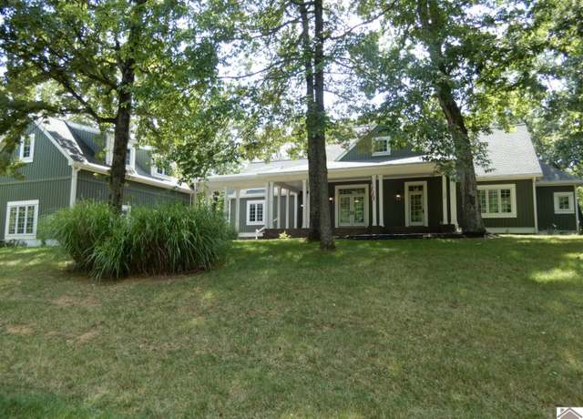 Property at 706 Marina Village Dr, Grand Rivers, KY 42045, 4 beds, 3.5 baths