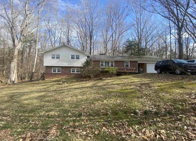 Property at 772 Bay Ln, Cadiz, KY 42211, 3 beds, 3.5 baths