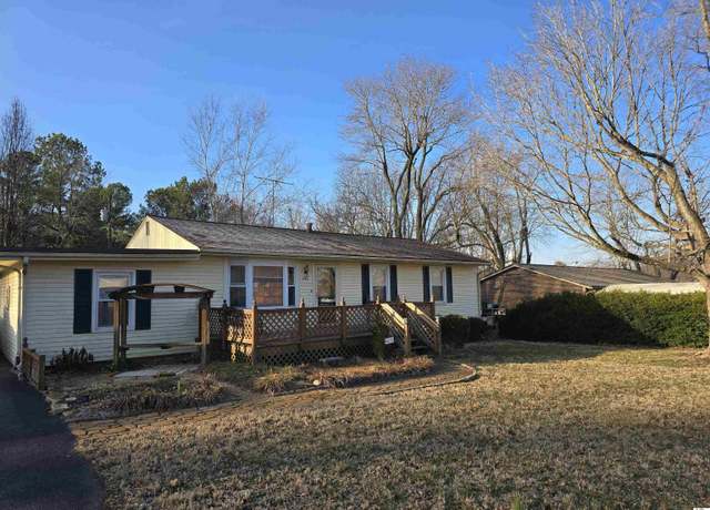 Property at 680 Crabapple Dr, Calvert City, KY 42029, 4 beds, 1 bath