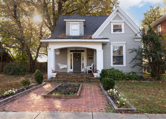 Property at 2408 Jefferson St, Paducah, KY 42001, 3 beds, 1 bath