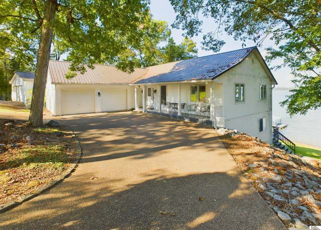 Property at 159 Wayne Cir, New Concord, KY 42076, 4 beds, 2.5 baths