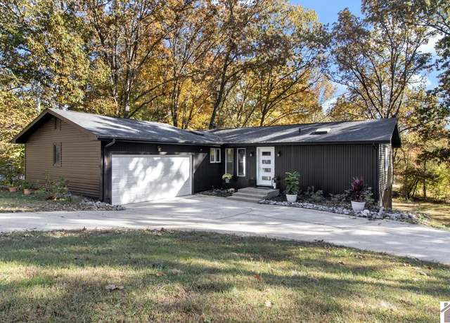 Property at 273 Bayshore Dr, Cadiz, KY 42211, 3 beds, 2 baths