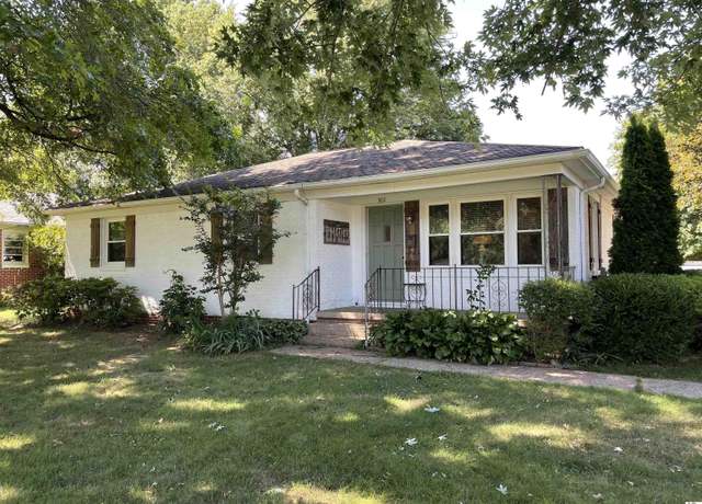 Property at 301 Macedonia St, Mayfield, KY 42066, 3 beds, 2 baths