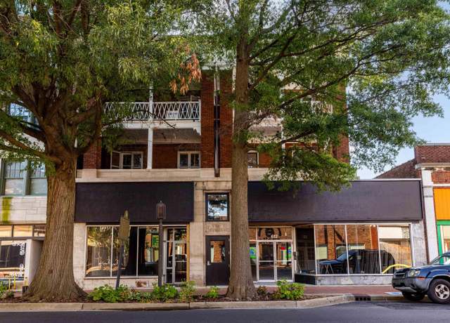 Property at 610 Broadway Unit 201 St, Paducah, KY 42001, 2 beds, 2 baths