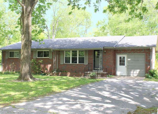 Property at 1203 Kirkwood Dr, Murray, KY 42071, 3 beds, 1.5 baths
