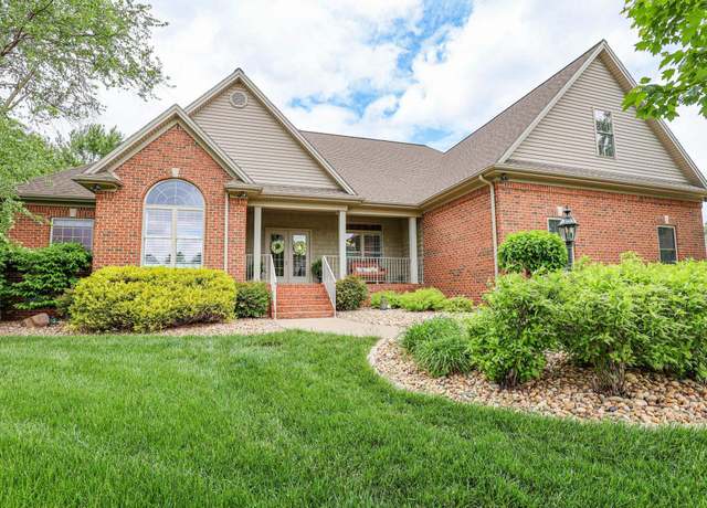 Property at 170 Pershing Way, Paducah, KY 42001, 4 beds, 4 baths