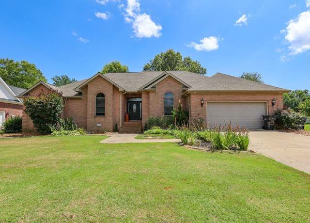 Property at 225 Willow Lk, Paducah, KY 42003, 4 beds, 2.5 baths