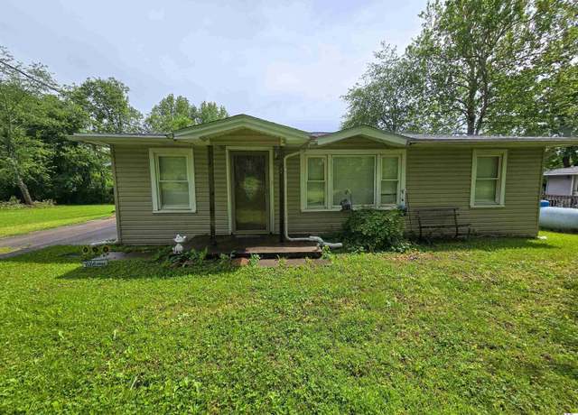 Property at 1140 Throgmorton Rd, Paducah, KY 42003, 3 beds, 2 baths