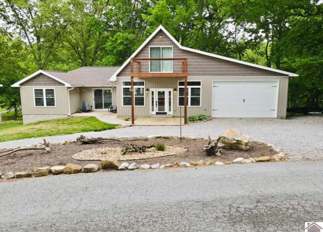 Property at 53 Hampton Dr, Eddyville, KY 42038, 3 beds, 2.5 baths