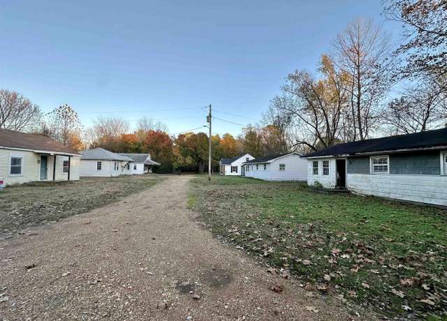 Property at 10, 11, 21, 22, 31& 32 John May Ln, Hardin, KY 42048, 18 beds, 8 baths
