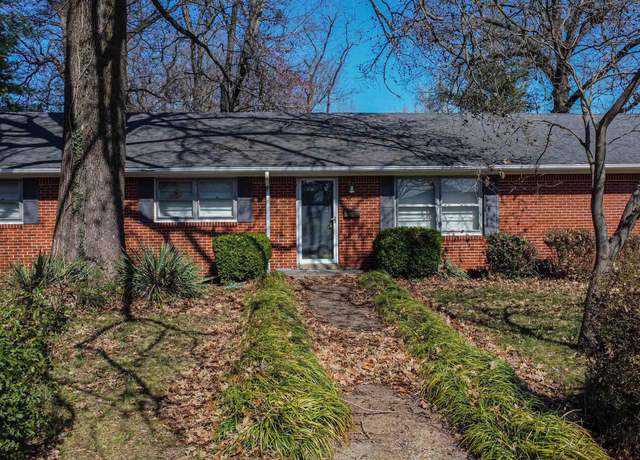 Property at 3201 Buckner Ln, Paducah, KY 42001, 3 beds, 2 baths