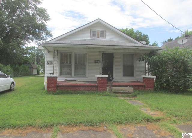 Property at 2031 Clay St, Paducah, KY 42001, 2 beds, 1 bath