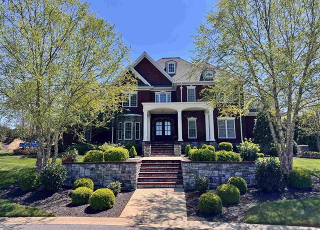 Property at 6818 Turnberry Dr, Paducah, KY 42001, 6 beds, 6.5 baths