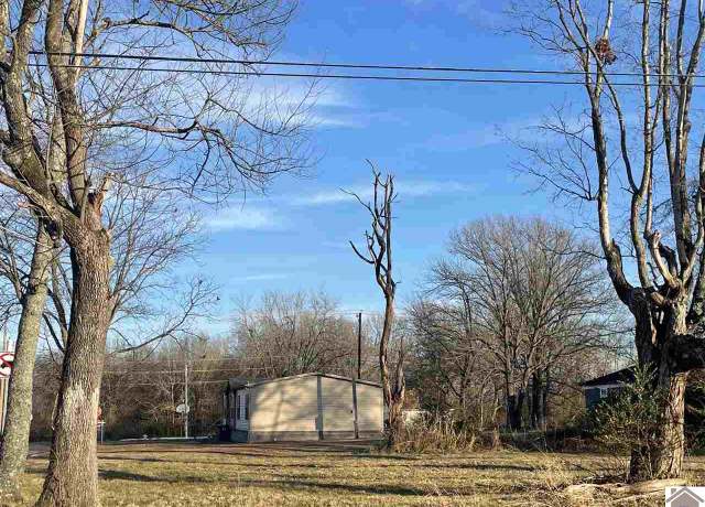 Property at 521 S 4th St, Murray, KY 42071