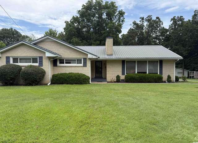 Property at 1508 Sycamore, Murray, KY 42071, 3 beds, 2 baths