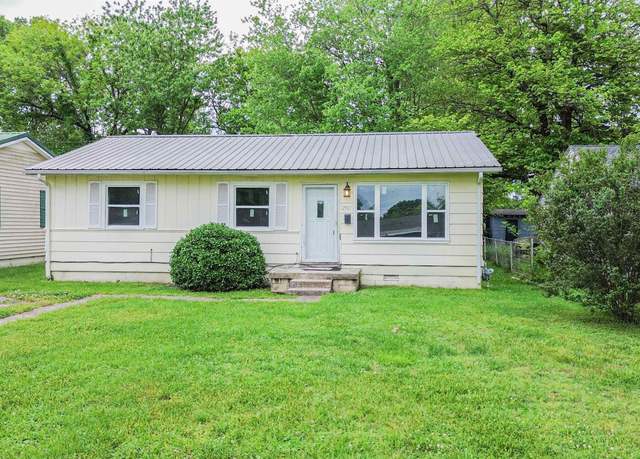 Property at 2907 Georgia St, Paducah, KY 42003, 3 beds, 1.5 baths
