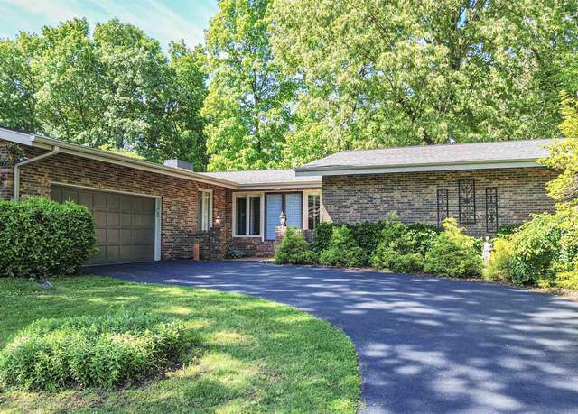 Property at 131 Barnes Dr, Paducah, KY 42003, 3 beds, 2 baths