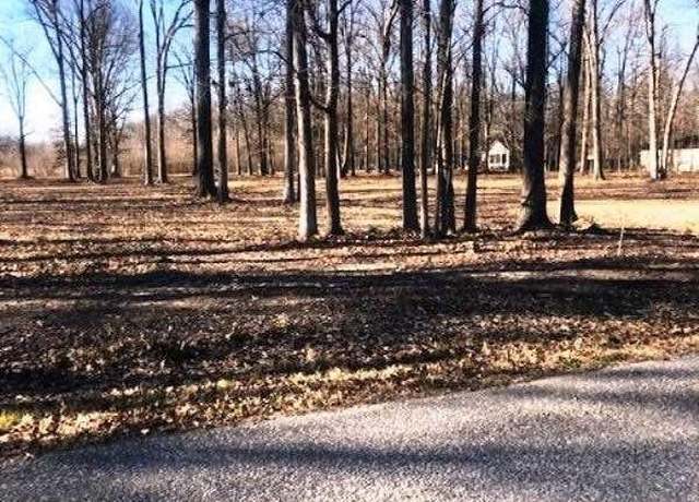 Property at 1901 Debby Dr, Paducah, KY 42003