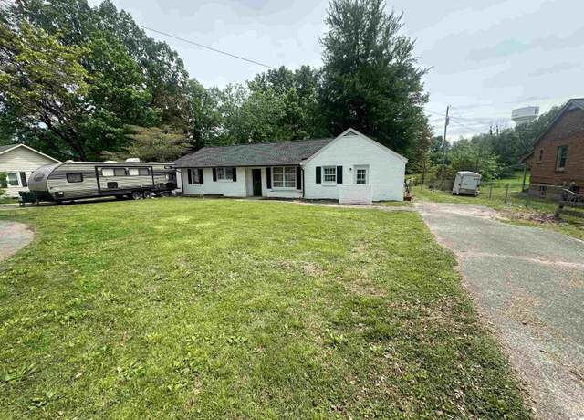 Property at 6130 Cairo Rd, Paducah, KY 42001, 3 beds, 2.5 baths