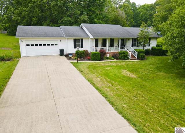 Property at 513 Pine St, Eddyville, KY 42038, 3 beds, 2 baths