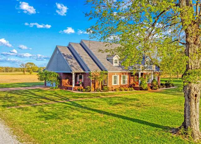 Property at 730 Rob Mason Rd, Murray, KY 42071, 4 beds, 3.5 baths