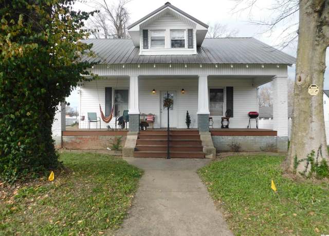 Property at 205 South Mcnary St, Princeton, KY 42445, 4 beds, 2 baths