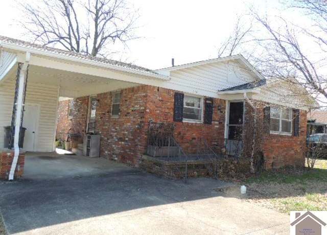 Property at 714 E Walnut St, Mayfield, KY 42066, 3 beds, 1 bath