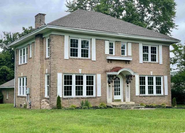 Property at 611 S 7th St, Mayfield, KY 42066, 5 beds, 2.5 baths