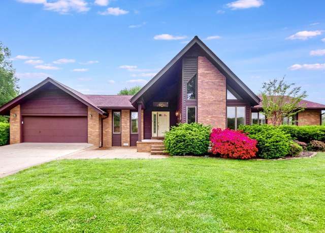 Property at 201 Orchard View Dr, Paducah, KY 42001, 4 beds, 3.5 baths