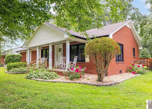 Property at 1508 Glendale Rd, Murray, KY 42071, 3 beds, 2 baths