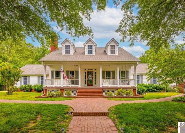 Property at 3892 Old Newburg Rd, Murray, KY 42071, 4 beds, 3.5 baths