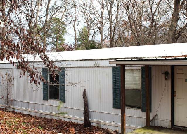 Property at 40 Terrace Dr, Murray, KY 42071, 2 beds, 1 bath