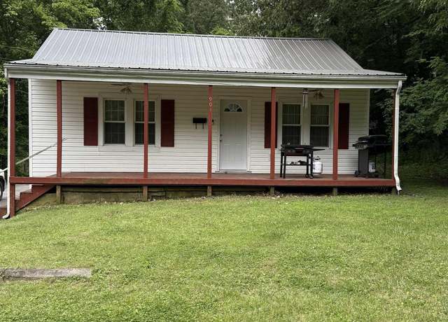 Property at 904 W 10th St, Benton, KY 42025, 3 beds, 2 baths