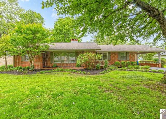 Property at 1906 Gatesborough Cir, Murray, KY 42071, 3 beds, 2 baths