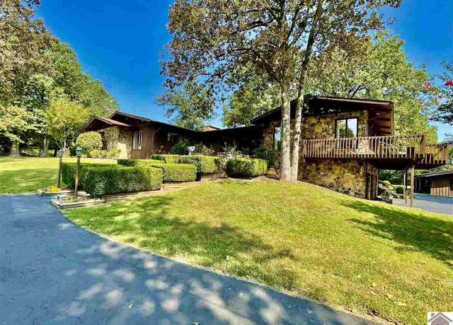 Property at 99 Shamrock Dr, Madisonville, KY 42431, 5 beds, 5.5 baths