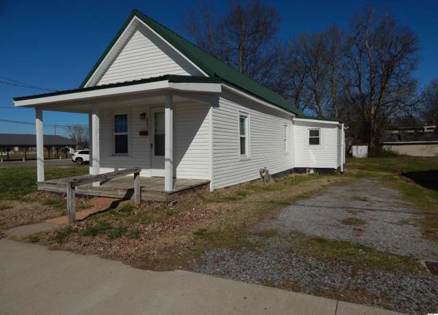 Property at 803 Poplar St, Benton, KY 42025, 2 beds, 1 bath