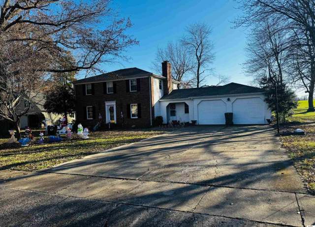 Property at 1306 Dogwood Dr, Mayfield, KY 42066, 3 beds, 2.5 baths