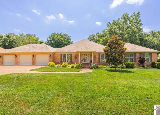 Property at 4063 Alameda Cres, Paducah, KY 42001, 4 beds, 2.5 baths