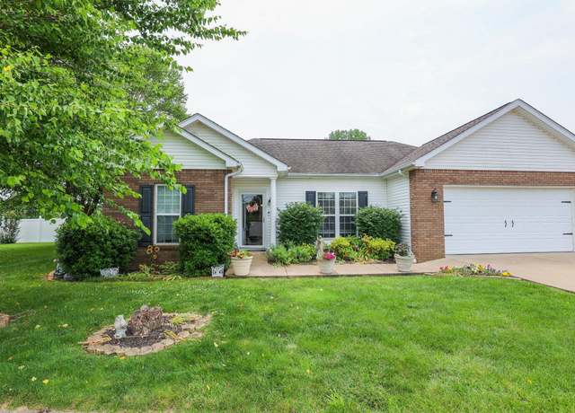 Property at 2640 Legends Dr, Paducah, KY 42001, 3 beds, 2 baths