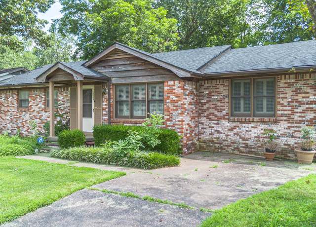 Property at 2326 Park Ave, Paducah, KY 42001, 3 beds, 1.5 baths