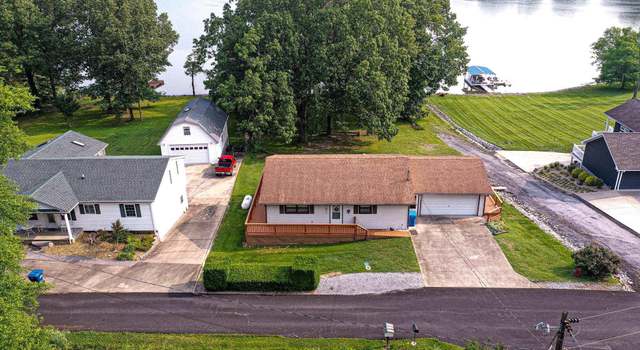 Photo of 242 Canton Lakeshore Dr, Cadiz, KY 42211
