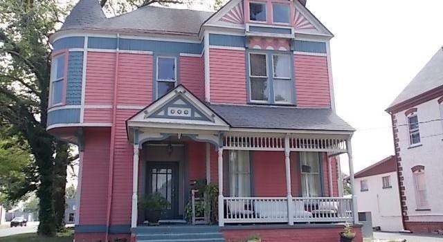 Photo of 802 Jefferson St, Paducah, KY 42001